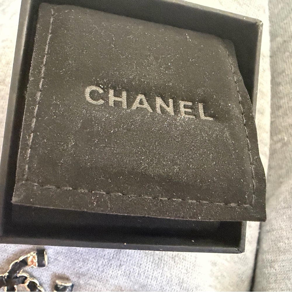 Authentic Chanel Gold and Black Lambskin Leather Interlocked CC Earrings $1825 - Picture 6 of 7